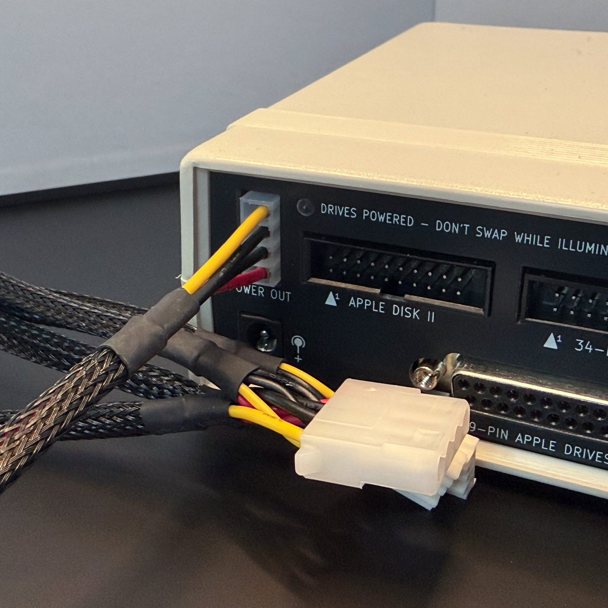 Floppy Drive Power Cable Plus
